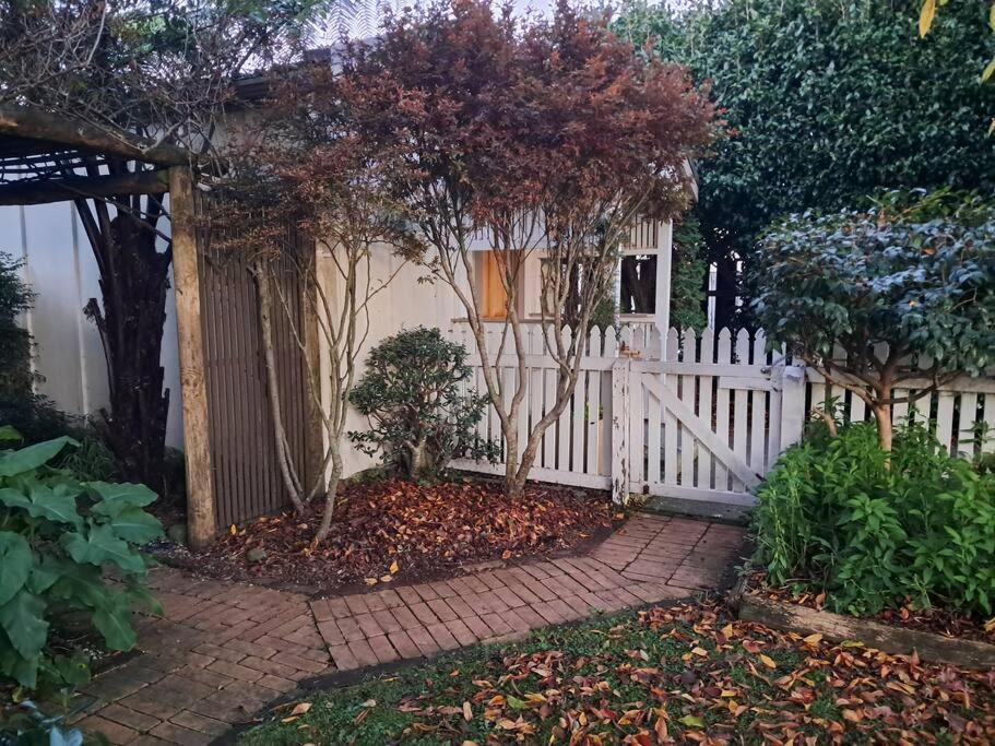 Secret Cottage Waitara 外观 照片